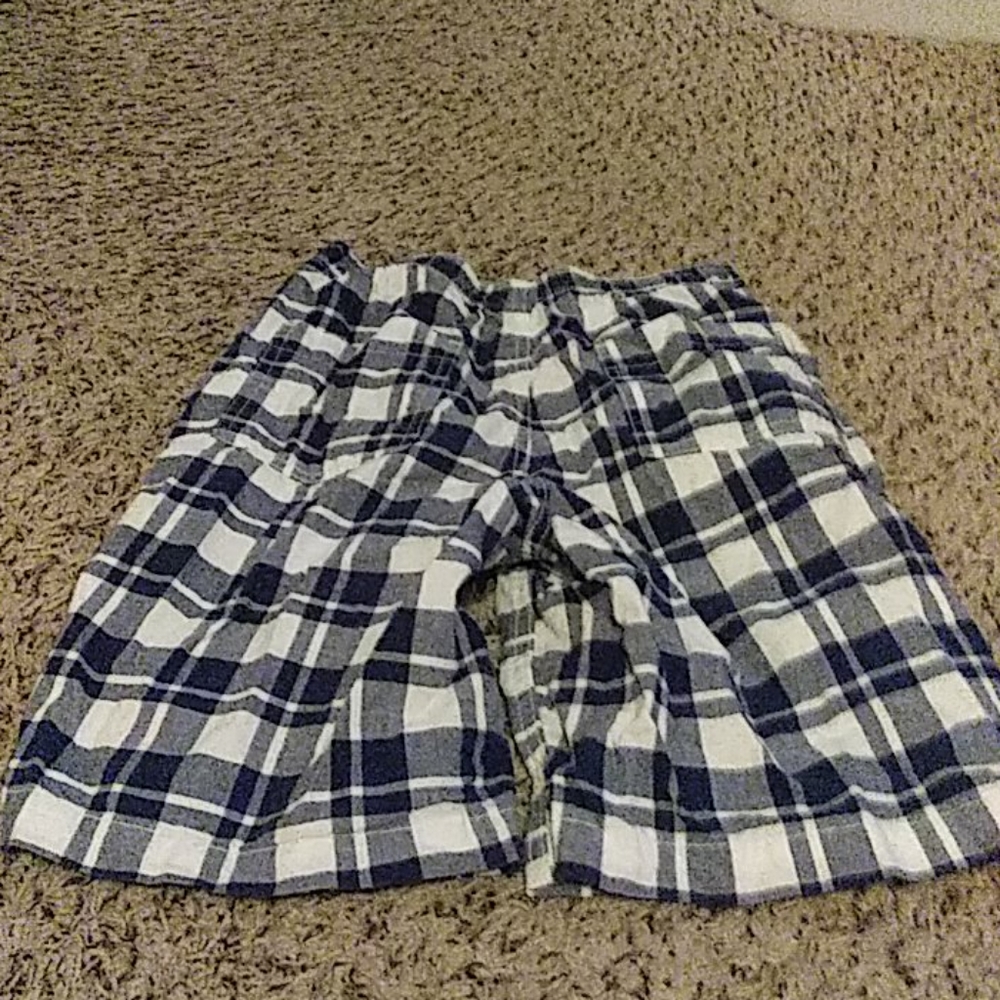 Shorts - Picture 2 of 2